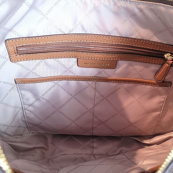 Michael Kors Lydia Large Hobo Women's Bag Brown NWOT - Picture 3 of 10